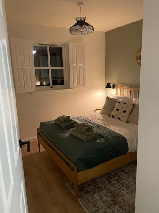 Central Inverness Flat Close To Hospital And Uhi Inshes ภายนอก รูปภาพ